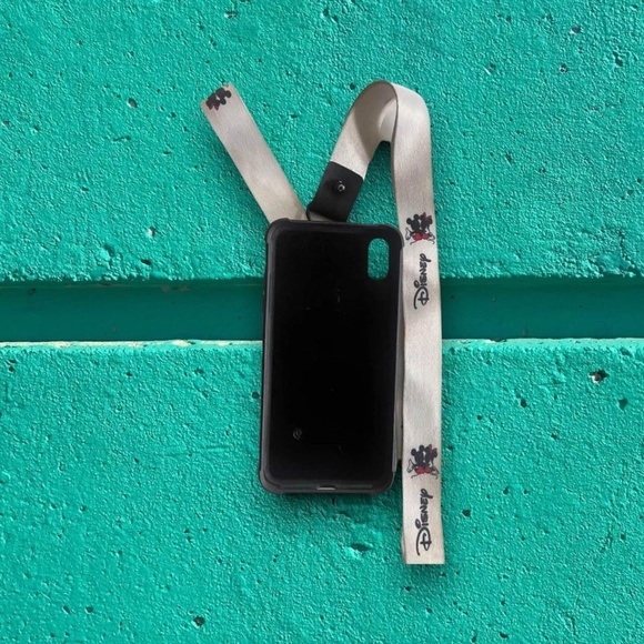 Disney Couple iPhone XS Max Case - Picture 4 of 5